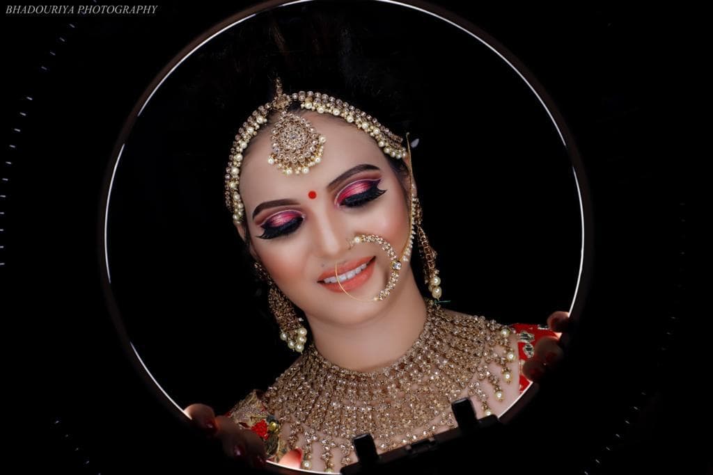 High-Fashion Glass Skin